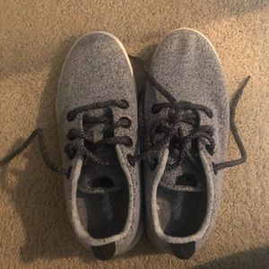 Size 8 charcoal grey allbirds wool Runners